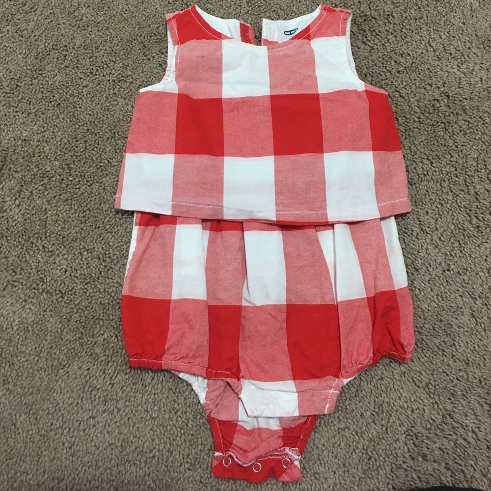 Old navy one piece outfit 18-24M